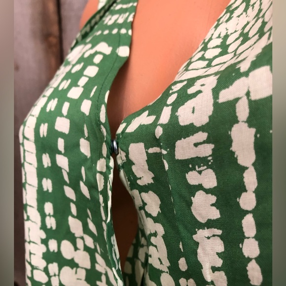 Velvet by Graham & Spencer Zita Blouse Tank Top in Green Size XS - Picture 5 of 16